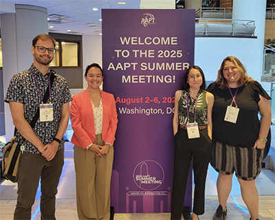 Group photo of students and faculty at the AAPT meeting.